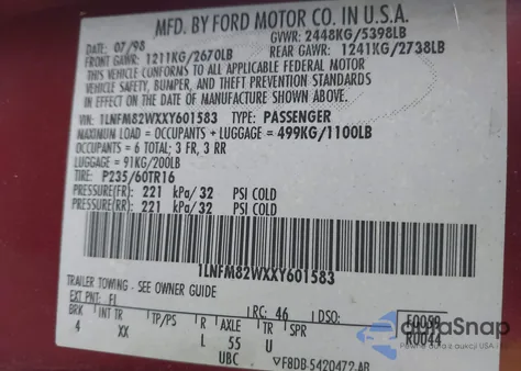 1999 Lincoln Town Car Signature z USA, uszkodzony, nr VIN 1LNFM82WXXY601583